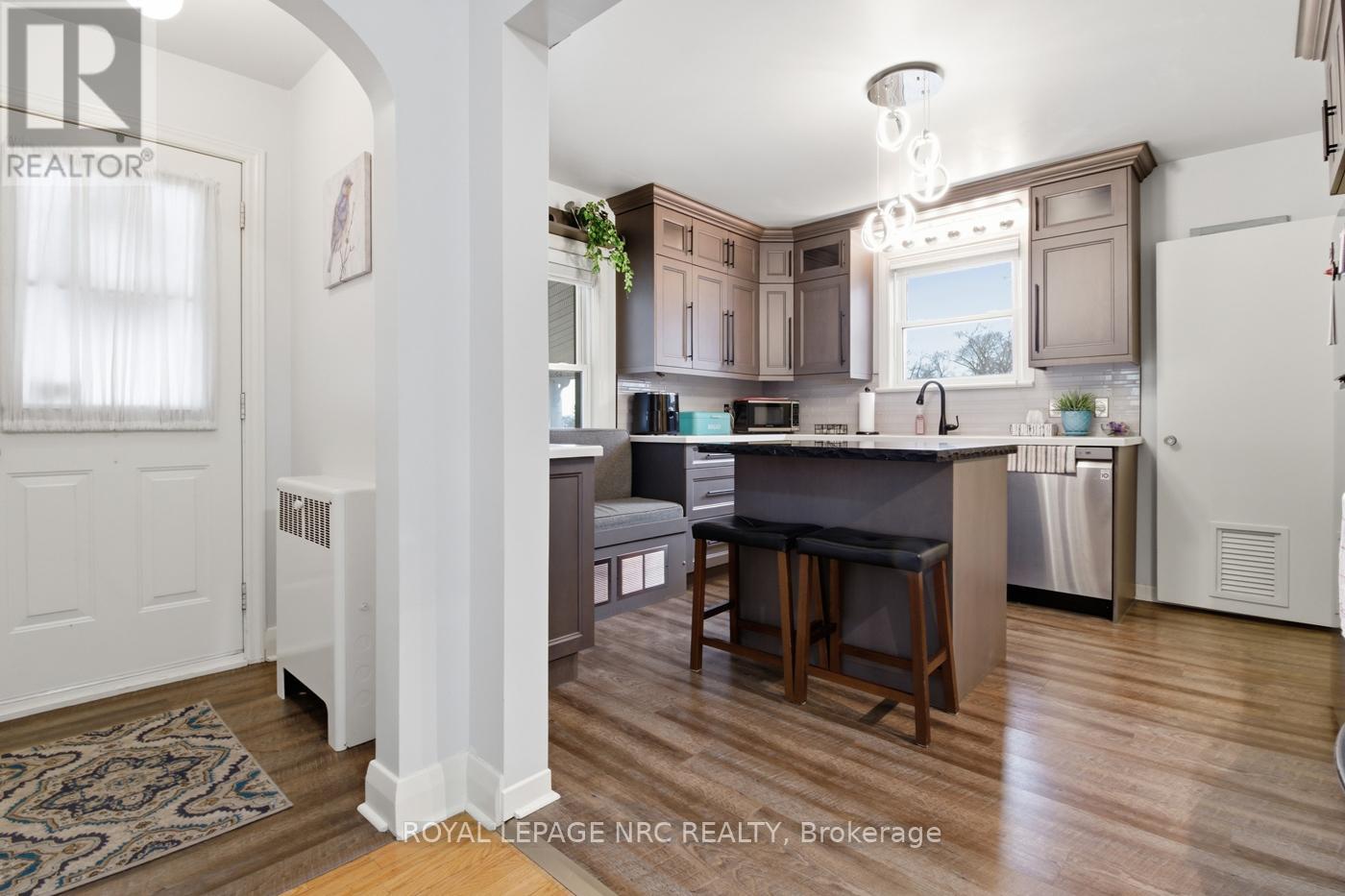 123 Sugarloaf Street, Port Colborne, Ontario  L3K 2N5 - Photo 10 - X12881044