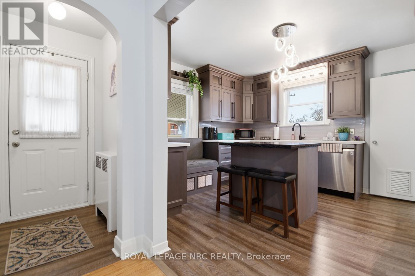 123 Sugarloaf Street, Port Colborne, Ontario  L3K 2N5 - Photo 6 - X12881044