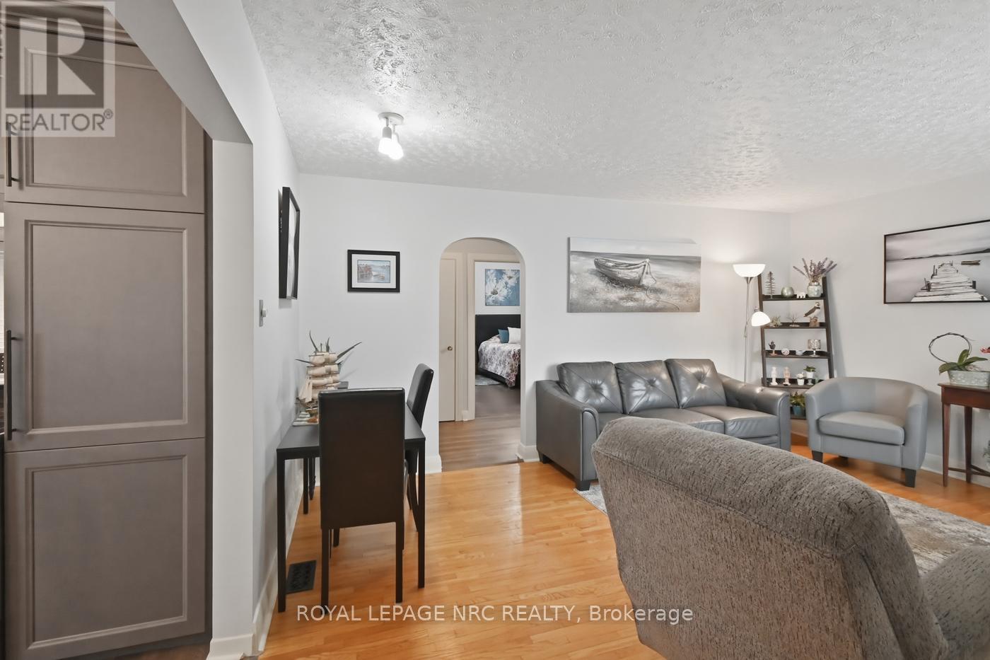 123 Sugarloaf Street, Port Colborne, Ontario  L3K 2N5 - Photo 7 - X12881044