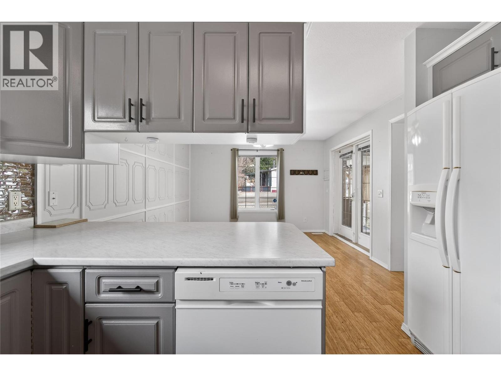 5 Highway 97a Sicamous Sicamous Creek Mobile Home Park Creek Unit# 11, Sicamous, British Columbia  V0E 2V1 - Photo 18 - 10378697