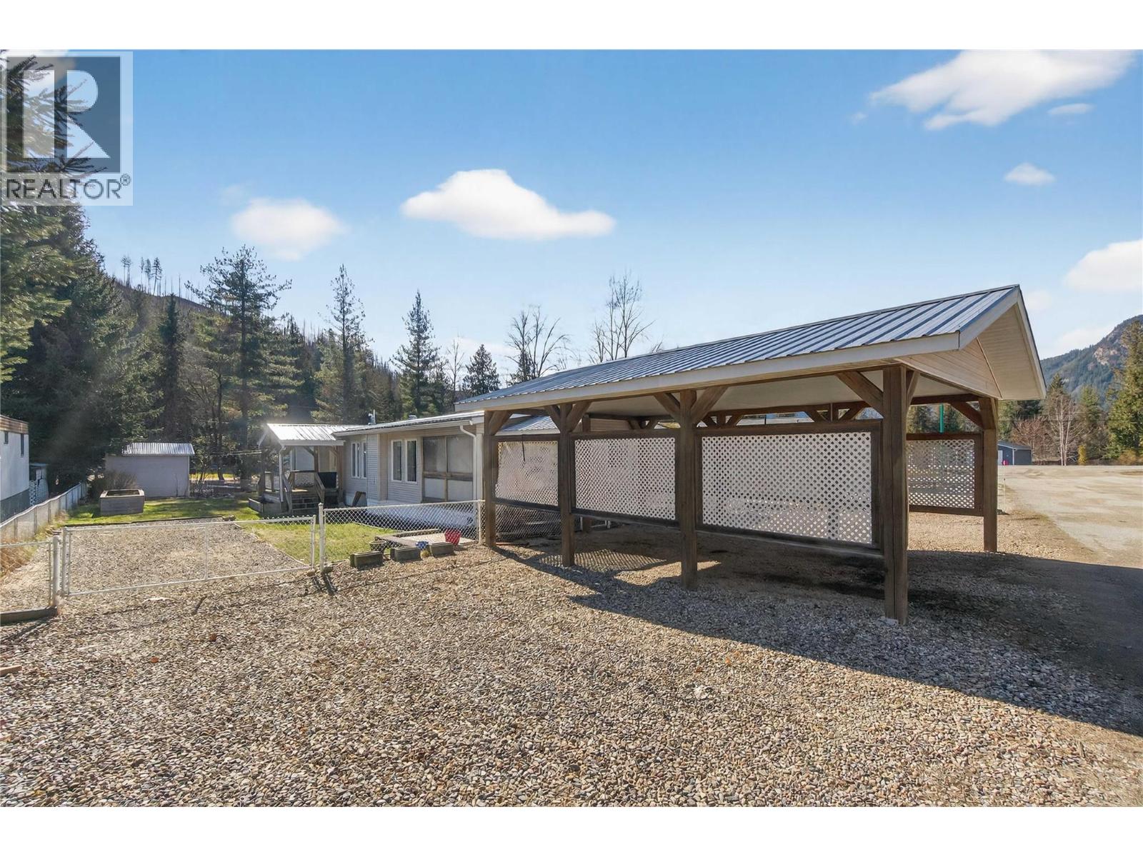 5 Highway 97a Sicamous Sicamous Creek Mobile Home Park Creek Unit# 11, Sicamous, British Columbia  V0E 2V1 - Photo 46 - 10378697