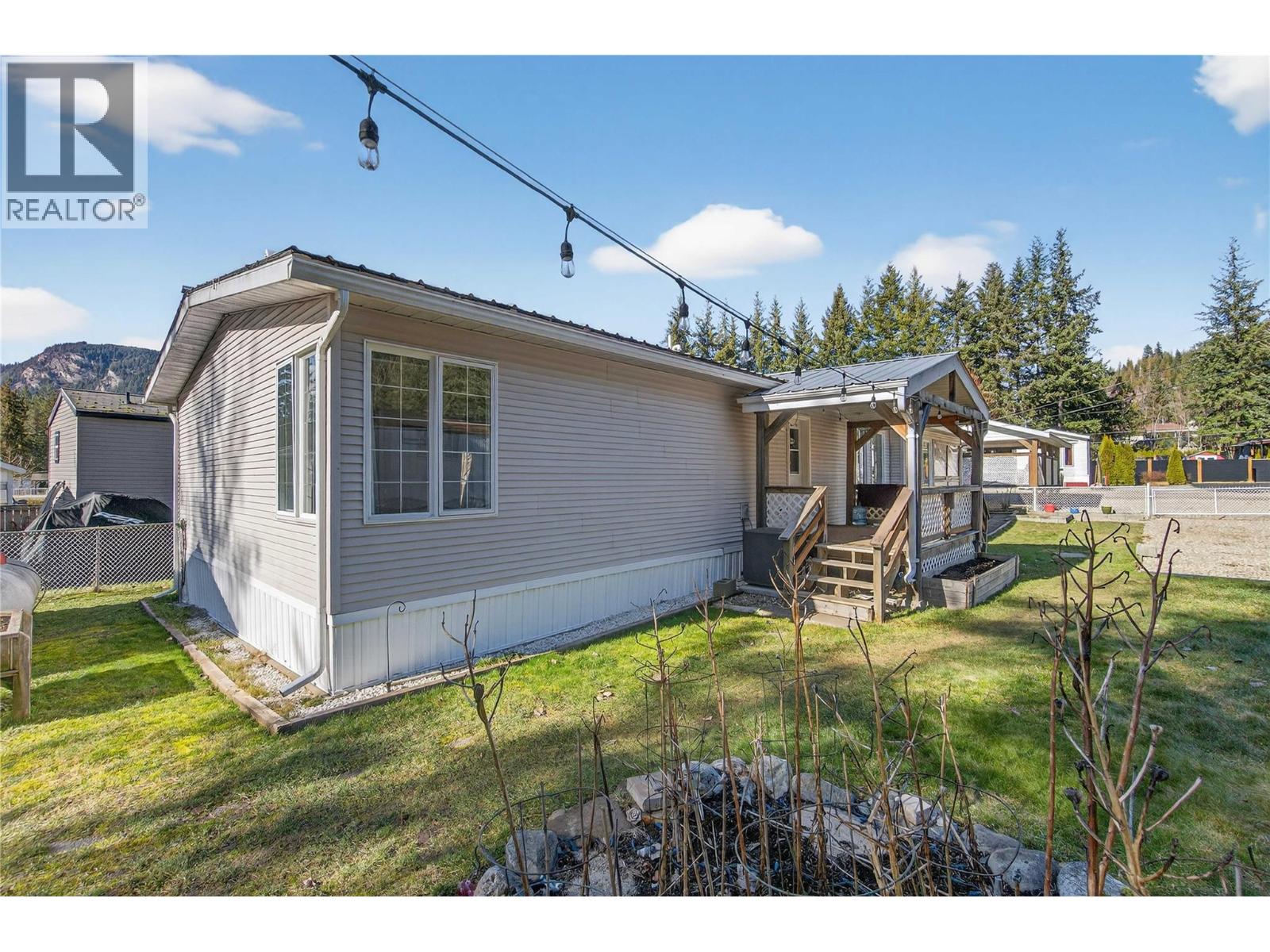 5 Highway 97a Sicamous Sicamous Creek Mobile Home Park Creek Unit# 11, Sicamous, British Columbia  V0E 2V1 - Photo 76 - 10378697