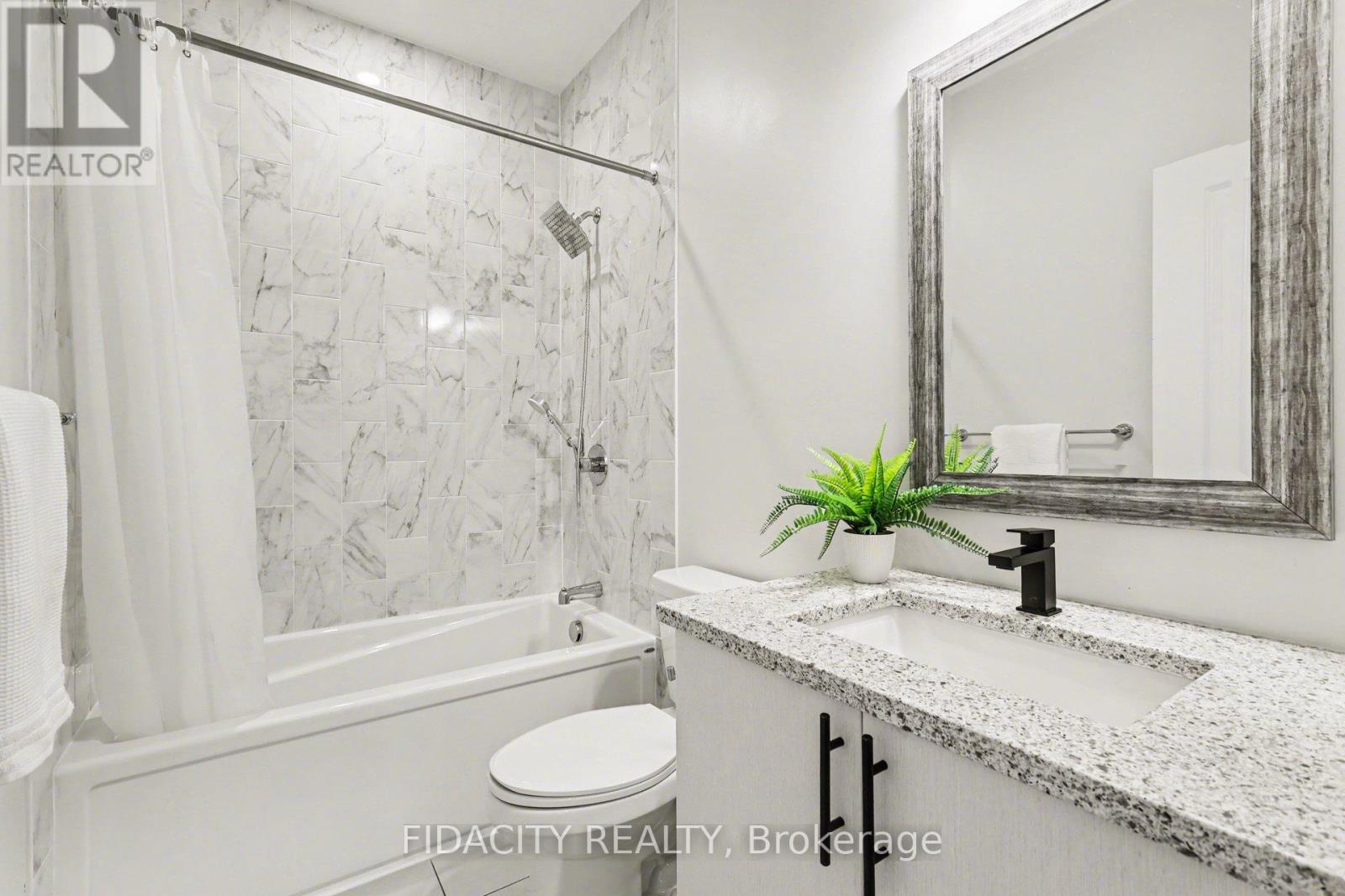 565 Bobolink Ridge, Ottawa, Ontario  K2S 2P4 - Photo 19 - X12880866