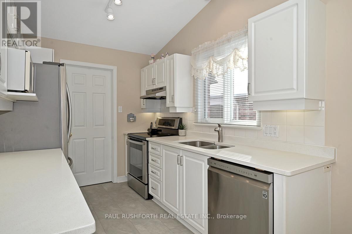 47 Peregrine Crescent, Ottawa, Ontario  K2M 2T2 - Photo 12 - X12880984