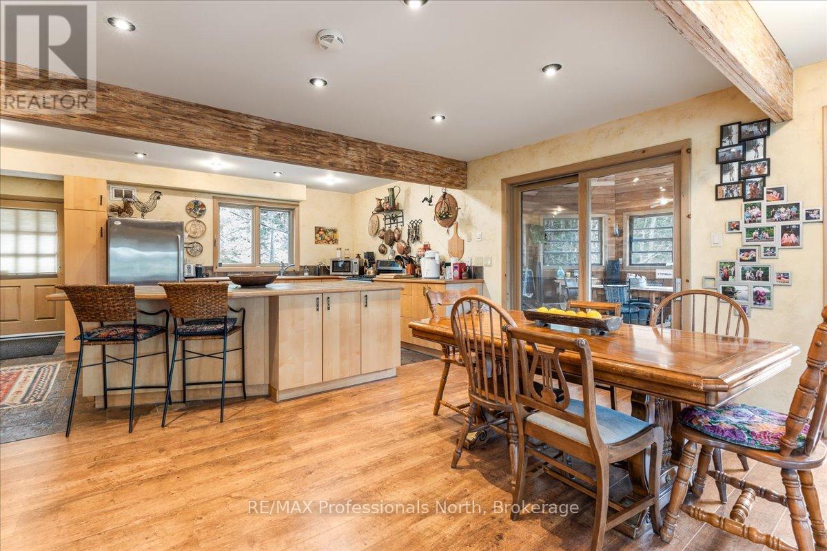 1032 Parallel Falls Lane, Minden Hills, Ontario  K0M 2K0 - Photo 17 - X12880874