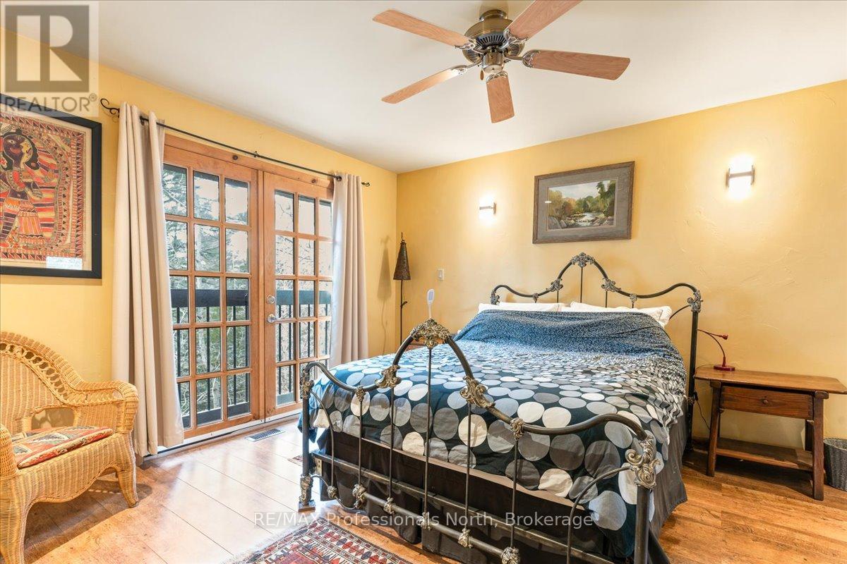 1032 Parallel Falls Lane, Minden Hills, Ontario  K0M 2K0 - Photo 25 - X12880874