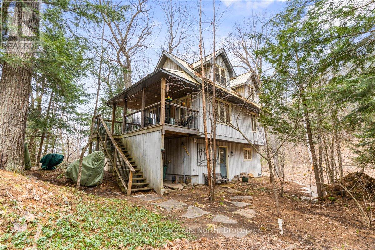 1032 Parallel Falls Lane, Minden Hills, Ontario  K0M 2K0 - Photo 33 - X12880874