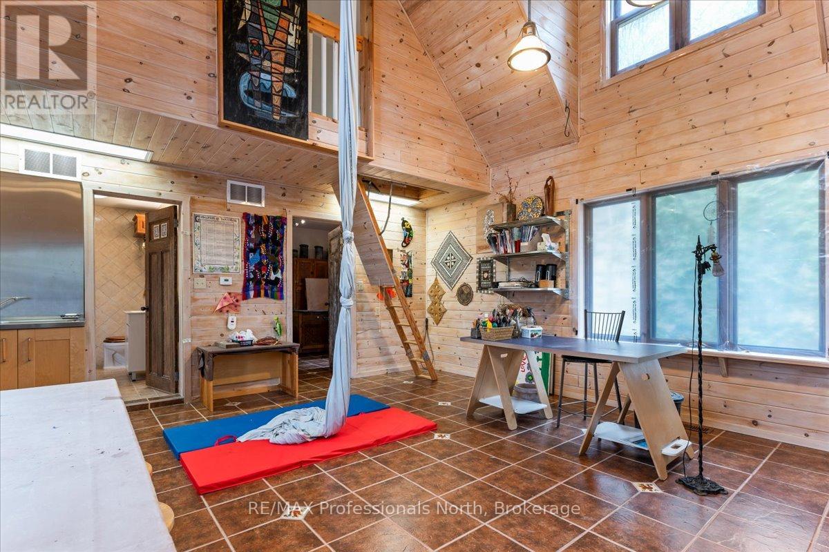 1032 Parallel Falls Lane, Minden Hills, Ontario  K0M 2K0 - Photo 36 - X12880874