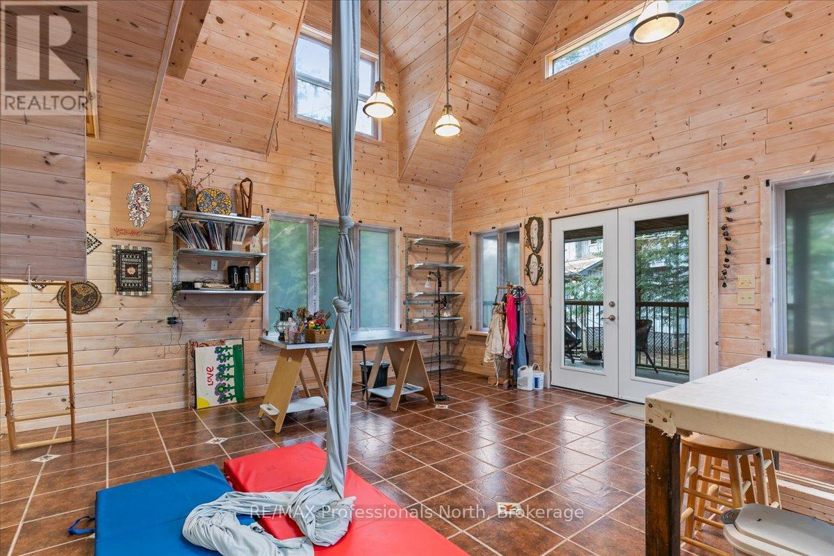 1032 Parallel Falls Lane, Minden Hills, Ontario  K0M 2K0 - Photo 37 - X12880874