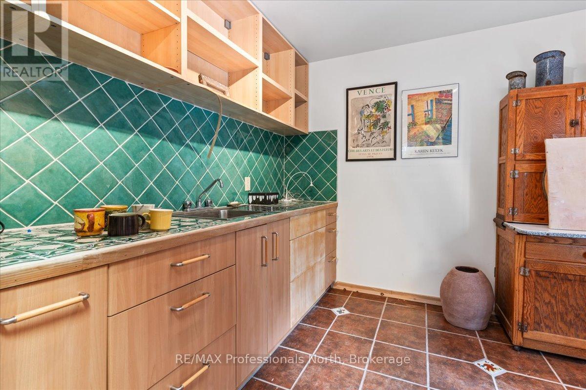 1032 Parallel Falls Lane, Minden Hills, Ontario  K0M 2K0 - Photo 40 - X12880874