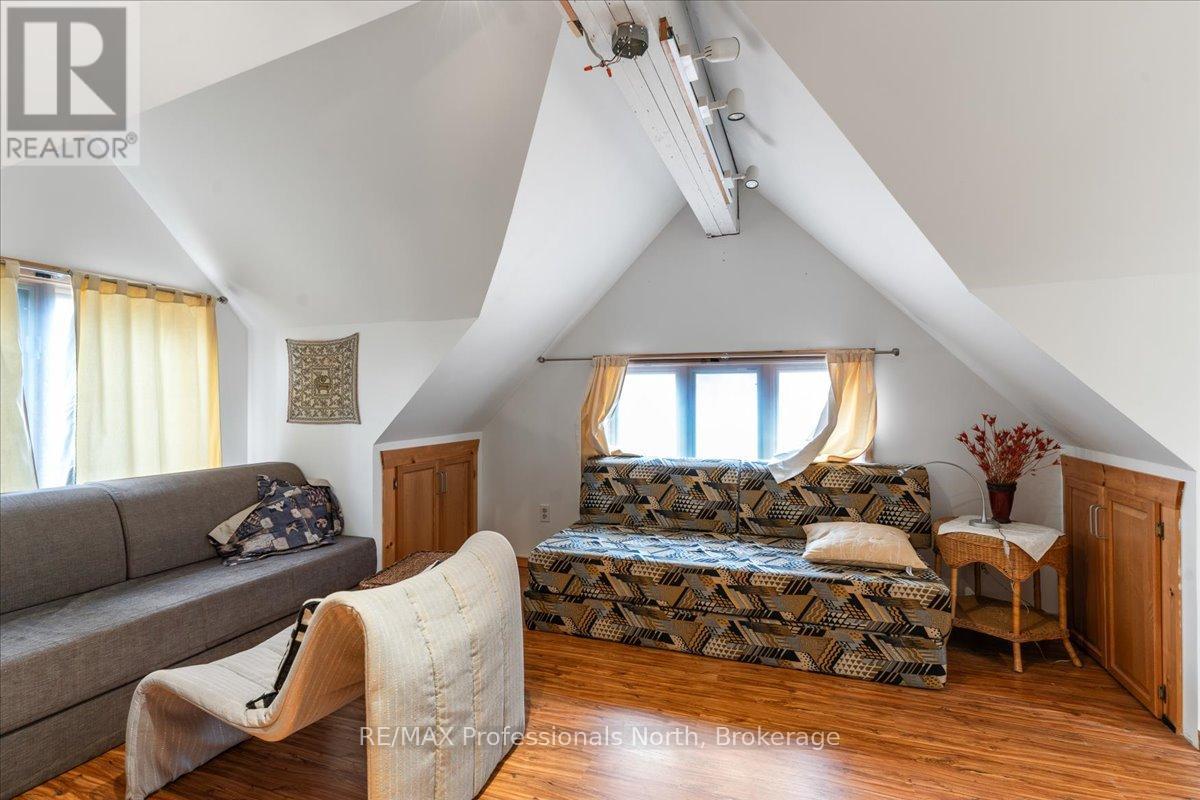 1032 Parallel Falls Lane, Minden Hills, Ontario  K0M 2K0 - Photo 42 - X12880874