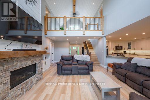 1677 Hospitality Road, Minden Hills (Snowdon), Ontario  K0M 2K0 - Photo 18 - X12880968