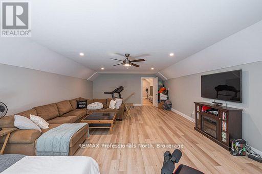 1677 Hospitality Road, Minden Hills (Snowdon), Ontario  K0M 2K0 - Photo 40 - X12880968