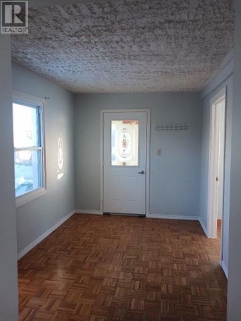 153 Third Ave, Hornepayne, Ontario  P0M 1Z0 - Photo 13 - SM260476