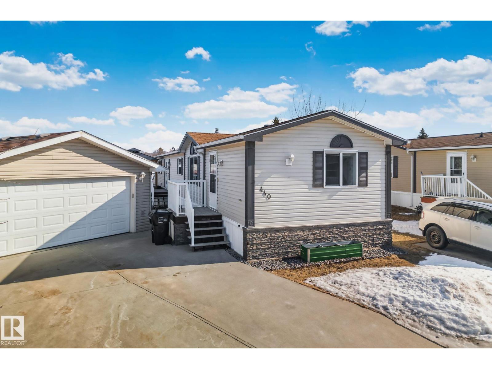 440 Oak Wood Cr Nw, Edmonton, Alberta  T6P 0B2 - Photo 2 - E4477370