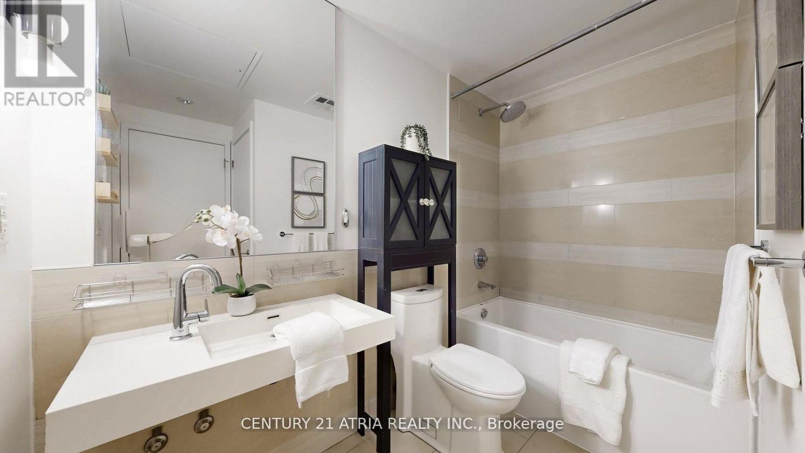 2404 - 390 Cherry Street, Toronto (Waterfront Communities), Ontario  M3B 0A7 - Photo 13 - C12880948