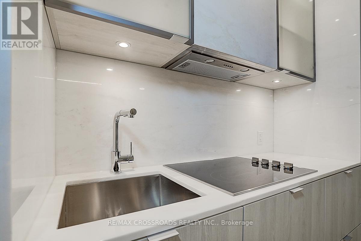 1607 - 11 Yorkville Avenue, Toronto (Annex), Ontario  M4W 1L2 - Photo 16 - C12880978