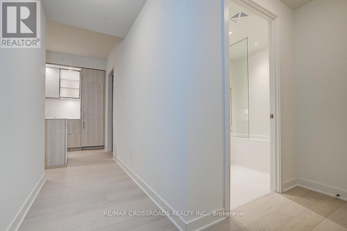 1607 - 11 Yorkville Avenue, Toronto (Annex), Ontario  M4W 1L2 - Photo 6 - C12880978