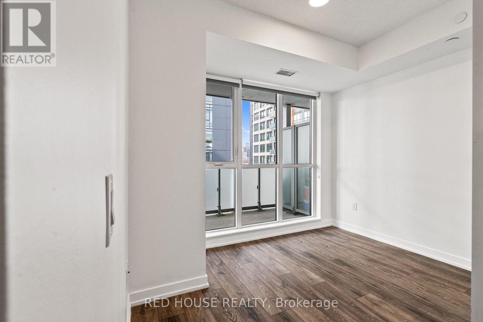 802 - 34 Tubman Avenue, Toronto (Regent Park), Ontario  M5A 0R2 - Photo 17 - C12881000