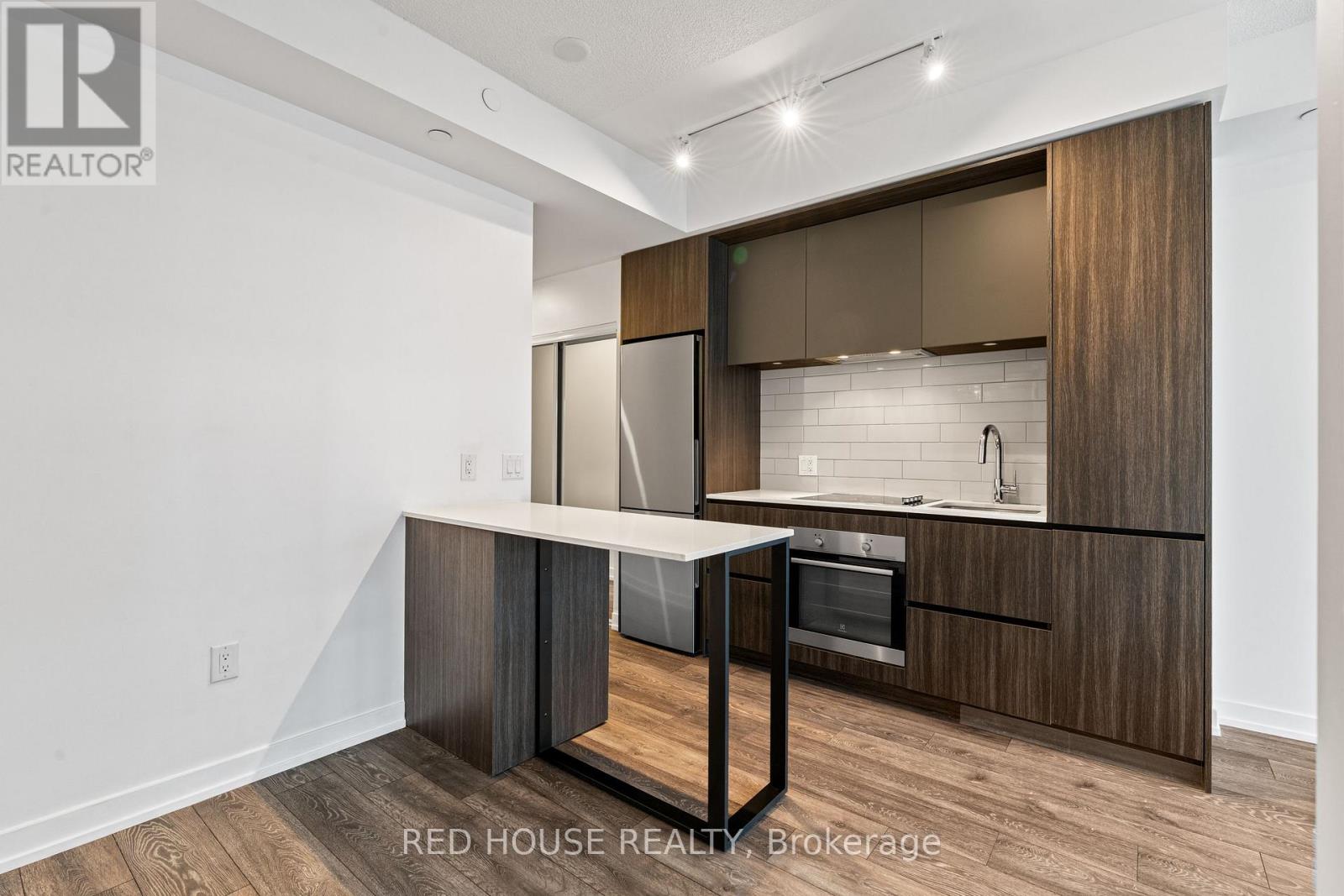 802 - 34 Tubman Avenue, Toronto (Regent Park), Ontario  M5A 0R2 - Photo 4 - C12881000