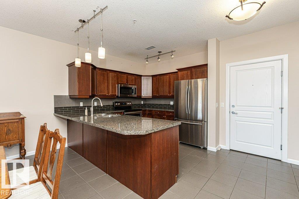 #302 160 Magrath Rd Nw, Edmonton, Alberta  T6R 3T7 - Photo 5 - E4476444