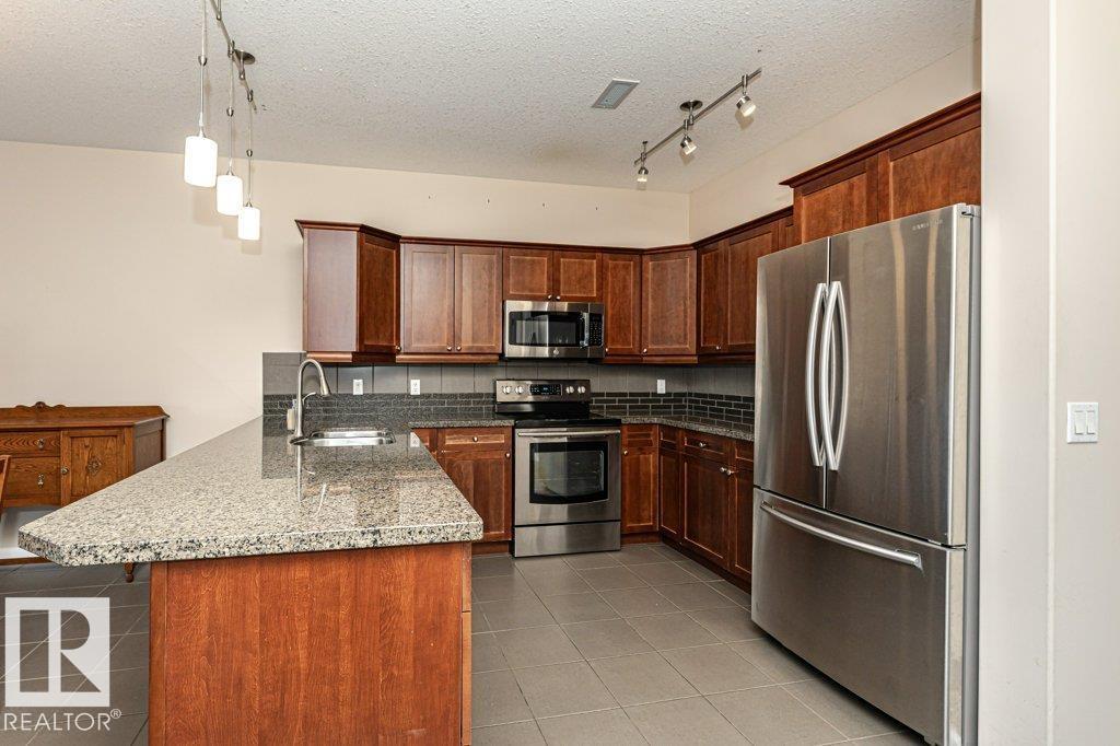 #302 160 Magrath Rd Nw, Edmonton, Alberta  T6R 3T7 - Photo 4 - E4476444