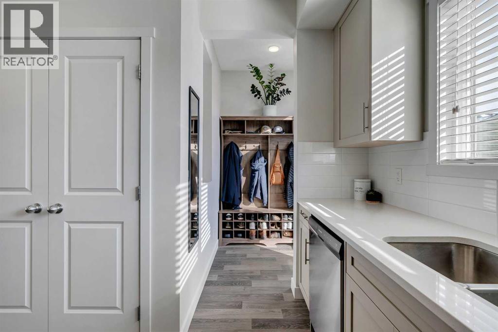 24 Carringvue Way Nw, Calgary, Alberta  T3P 1K8 - Photo 16 - A2293180