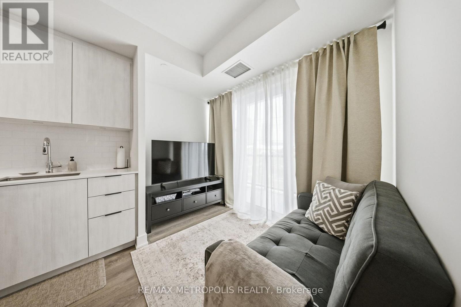 607 - 1350 Ellesmere Road, Toronto, Ontario  M1P 2X9 - Photo 7 - E12880846