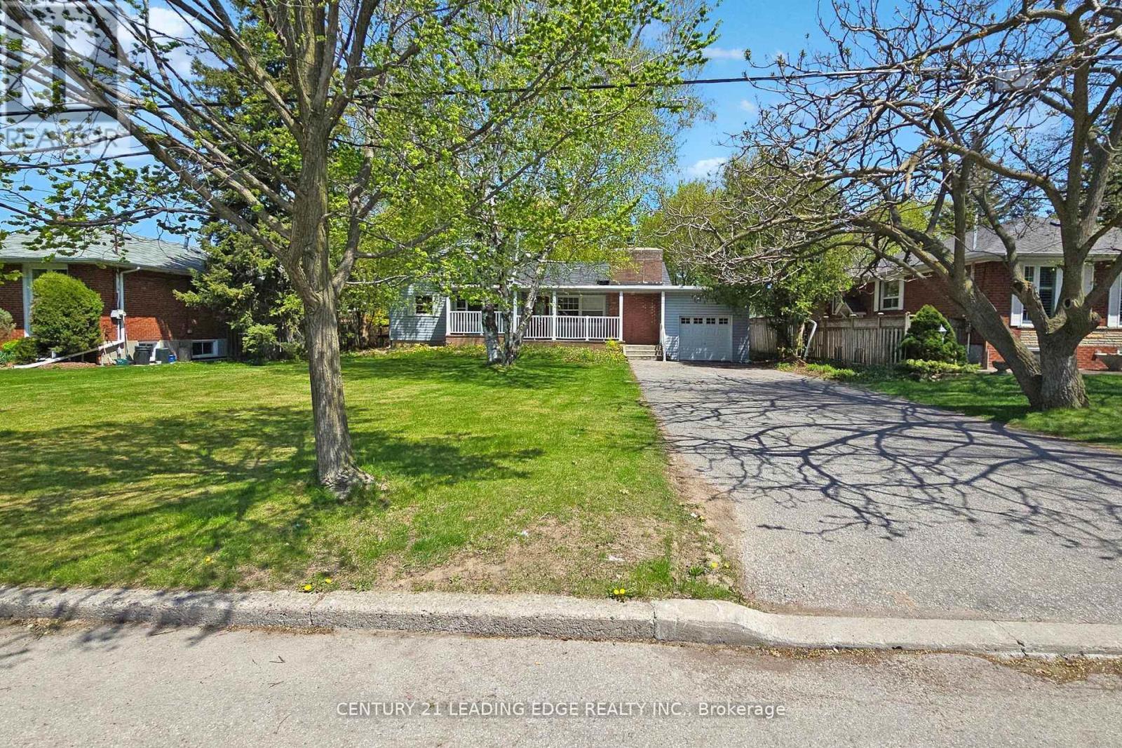A - 21 Wexford Boulevard, Toronto, Ontario  M1R 1K9 - Photo 2 - E12880884