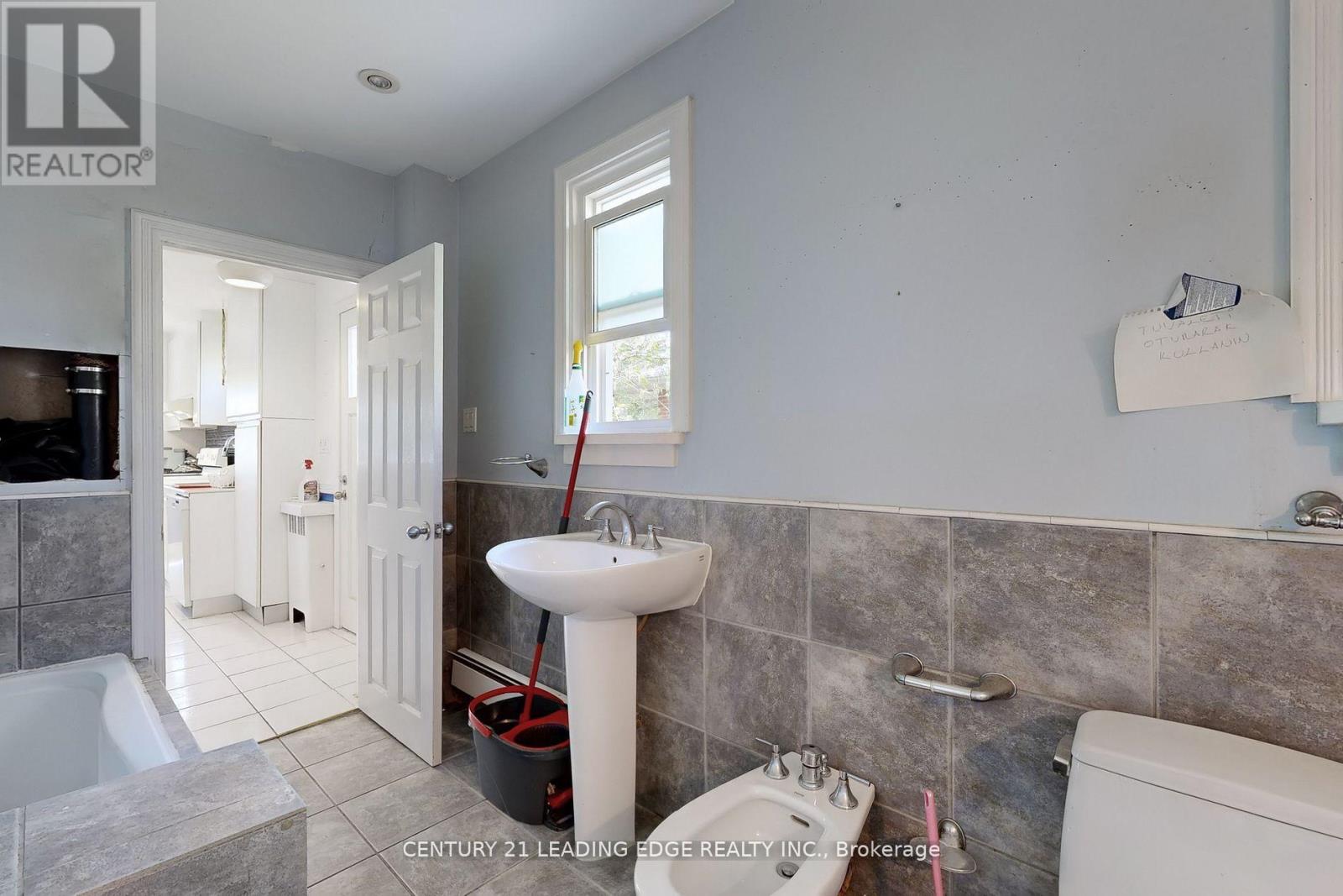 B - 21 Wexford Boulevard, Toronto, Ontario  M1R 1K9 - Photo 20 - E12880944