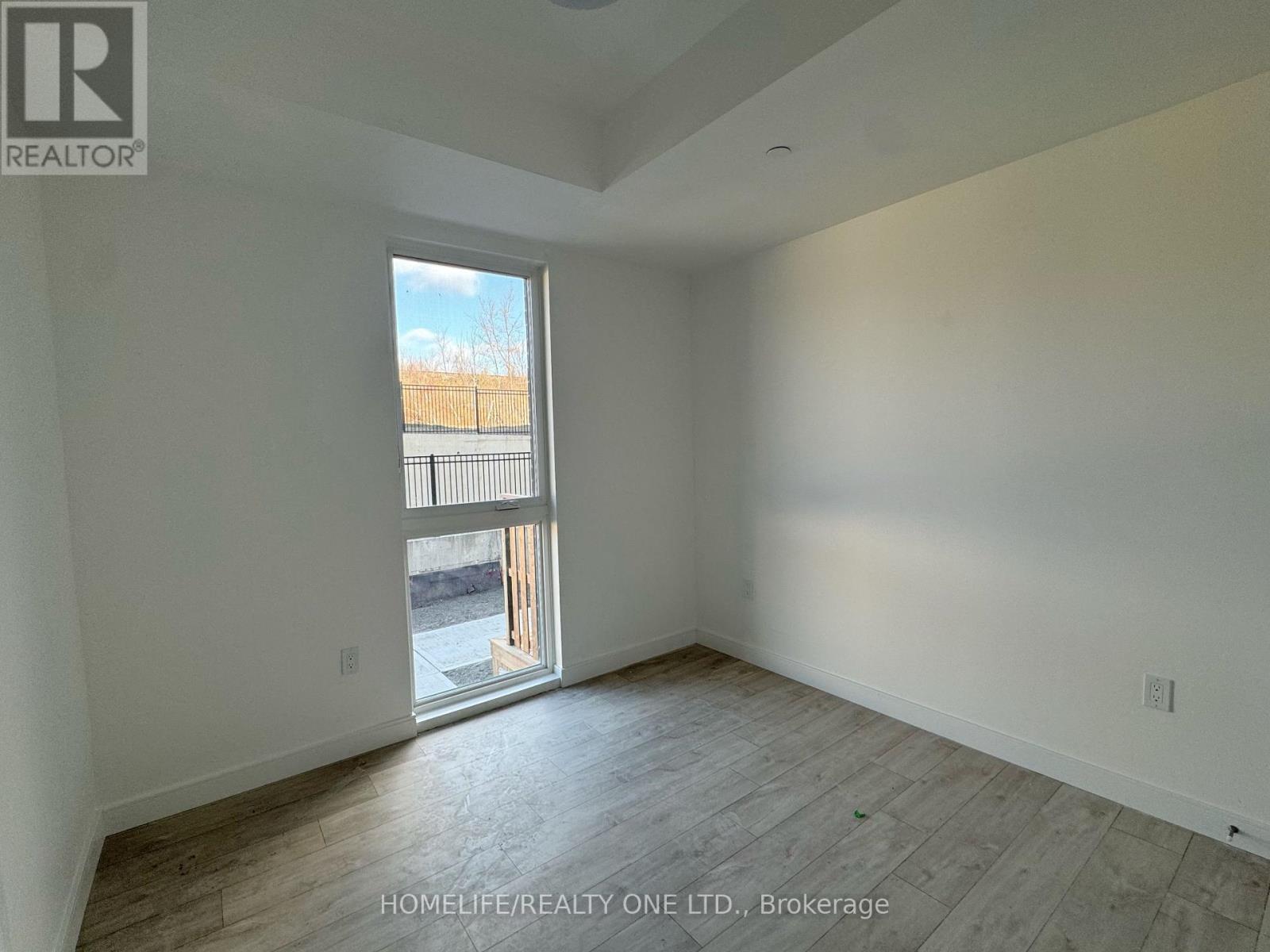 2 - 176 Clonmore Drive, Toronto (Birchcliffe-Cliffside), Ontario  M1N 0B9 - Photo 6 - E12881018