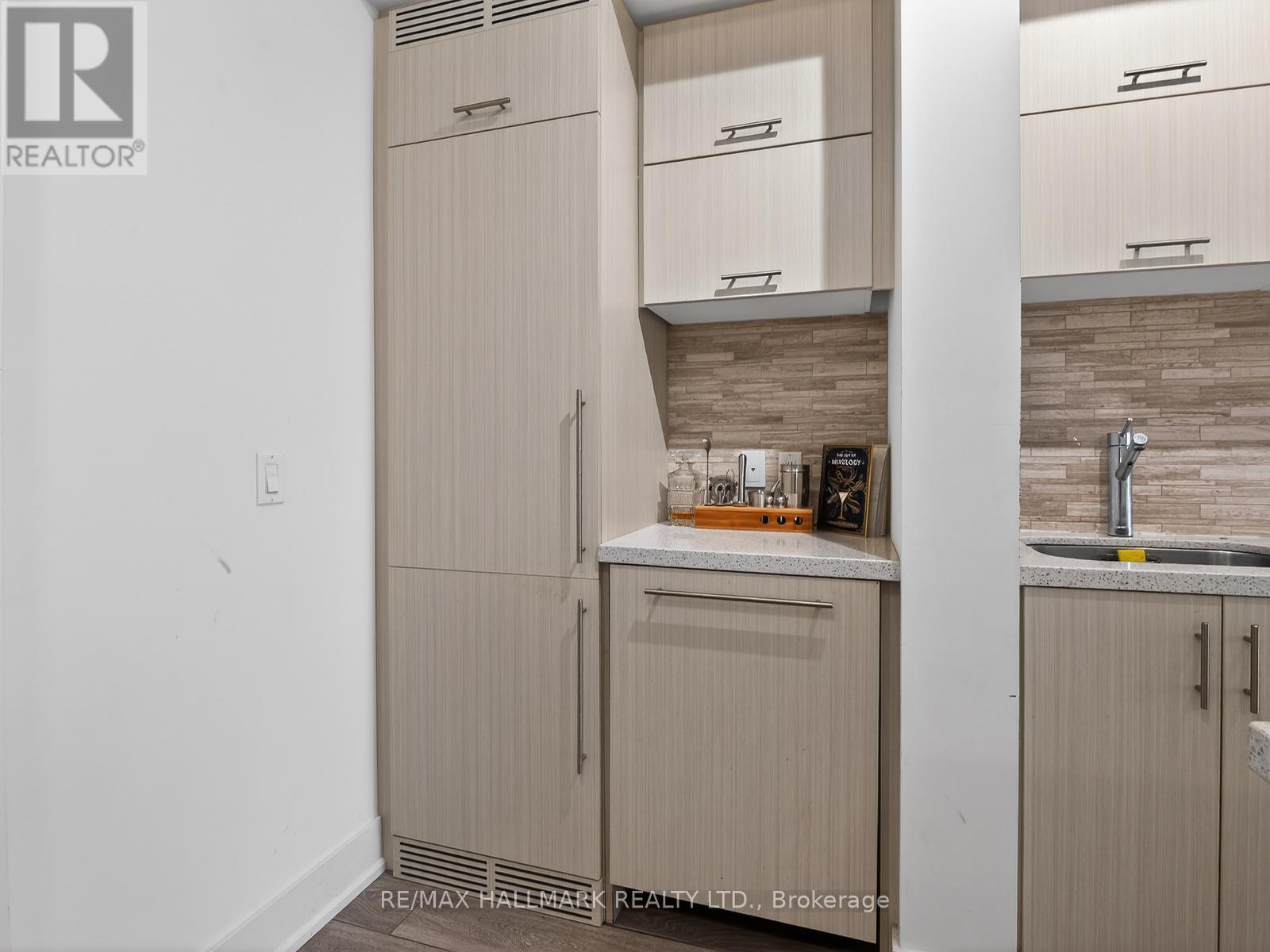 1003 - 180 Enterprise Boulevard, Markham (Unionville), Ontario  L6G 0G4 - Photo 3 - N12880812