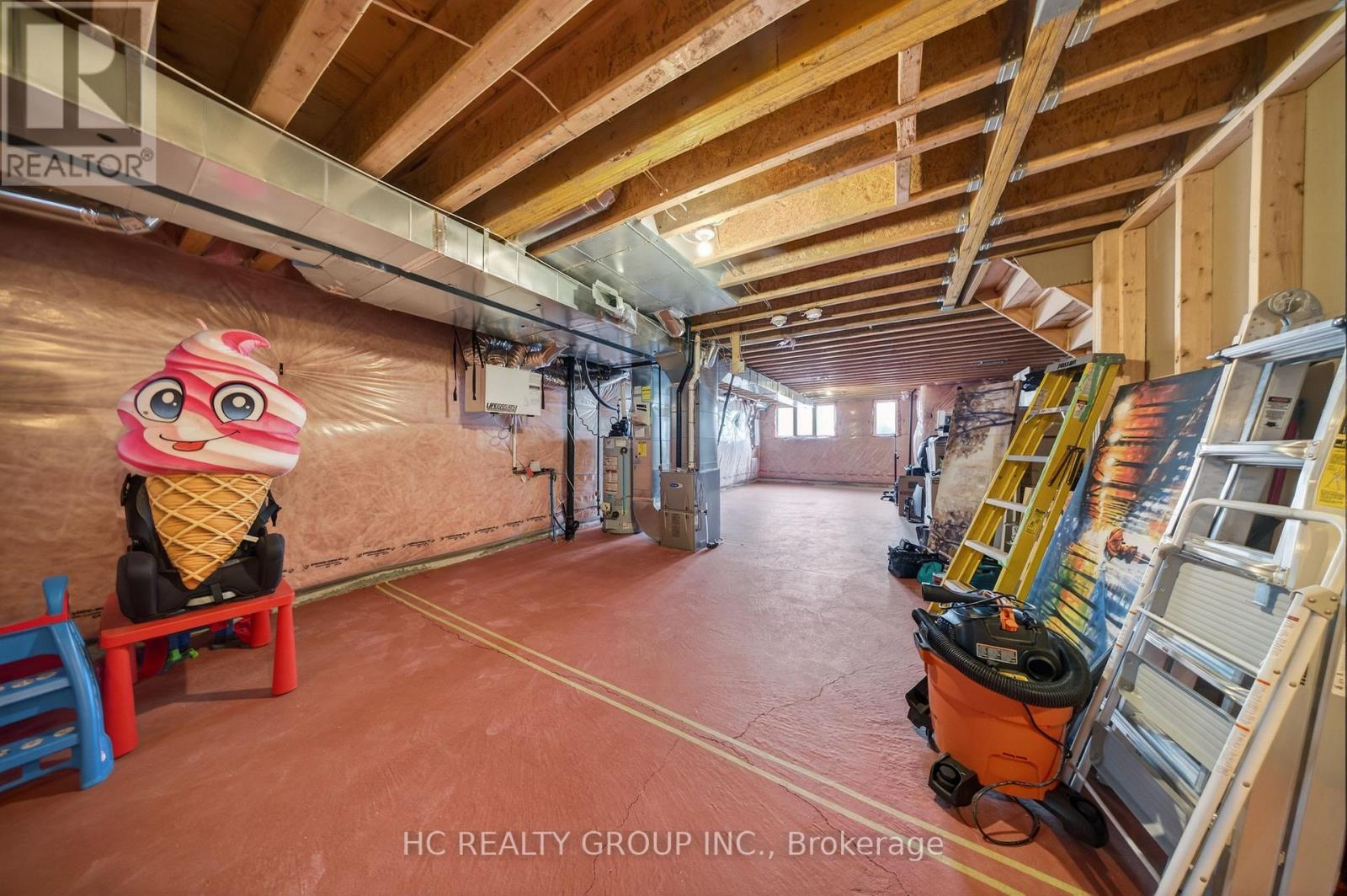 1240 Wellington Street E, Aurora, Ontario  L4G 2C9 - Photo 41 - N12880848