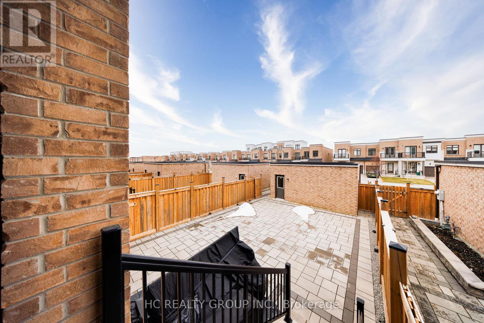 1240 Wellington Street E, Aurora, Ontario  L4G 2C9 - Photo 44 - N12880848