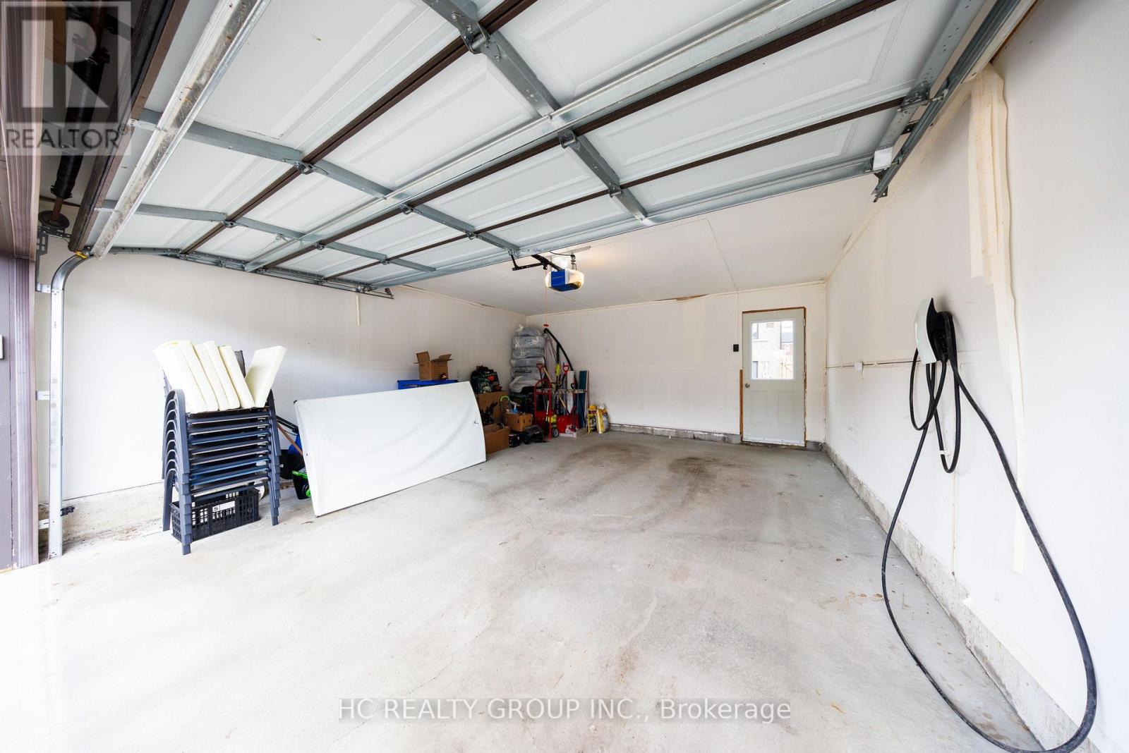 1240 Wellington Street E, Aurora, Ontario  L4G 2C9 - Photo 47 - N12880848