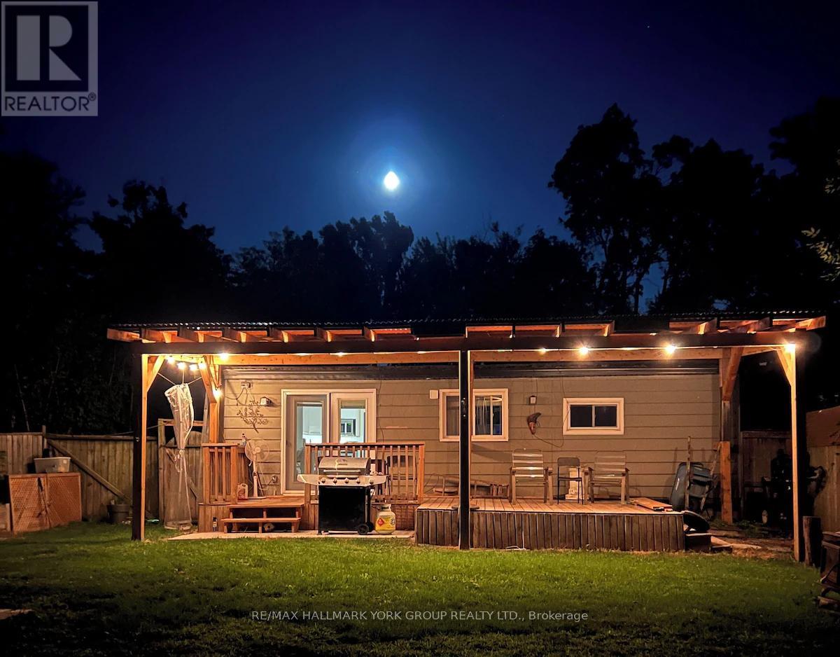 200 Spring Road, Georgina (Keswick North), Ontario  L4P 2K9 - Photo 12 - N12880850