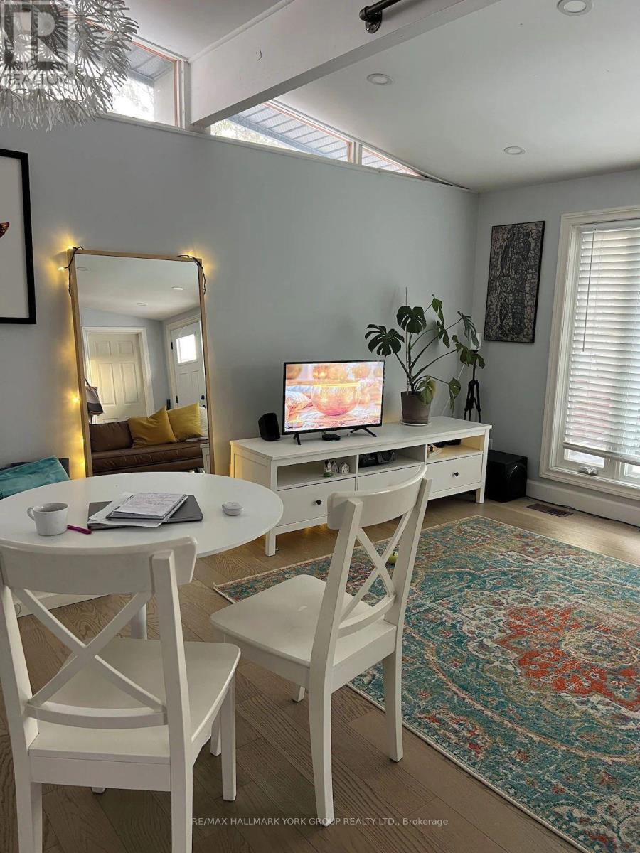 200 Spring Road, Georgina (Keswick North), Ontario  L4P 2K9 - Photo 4 - N12880850