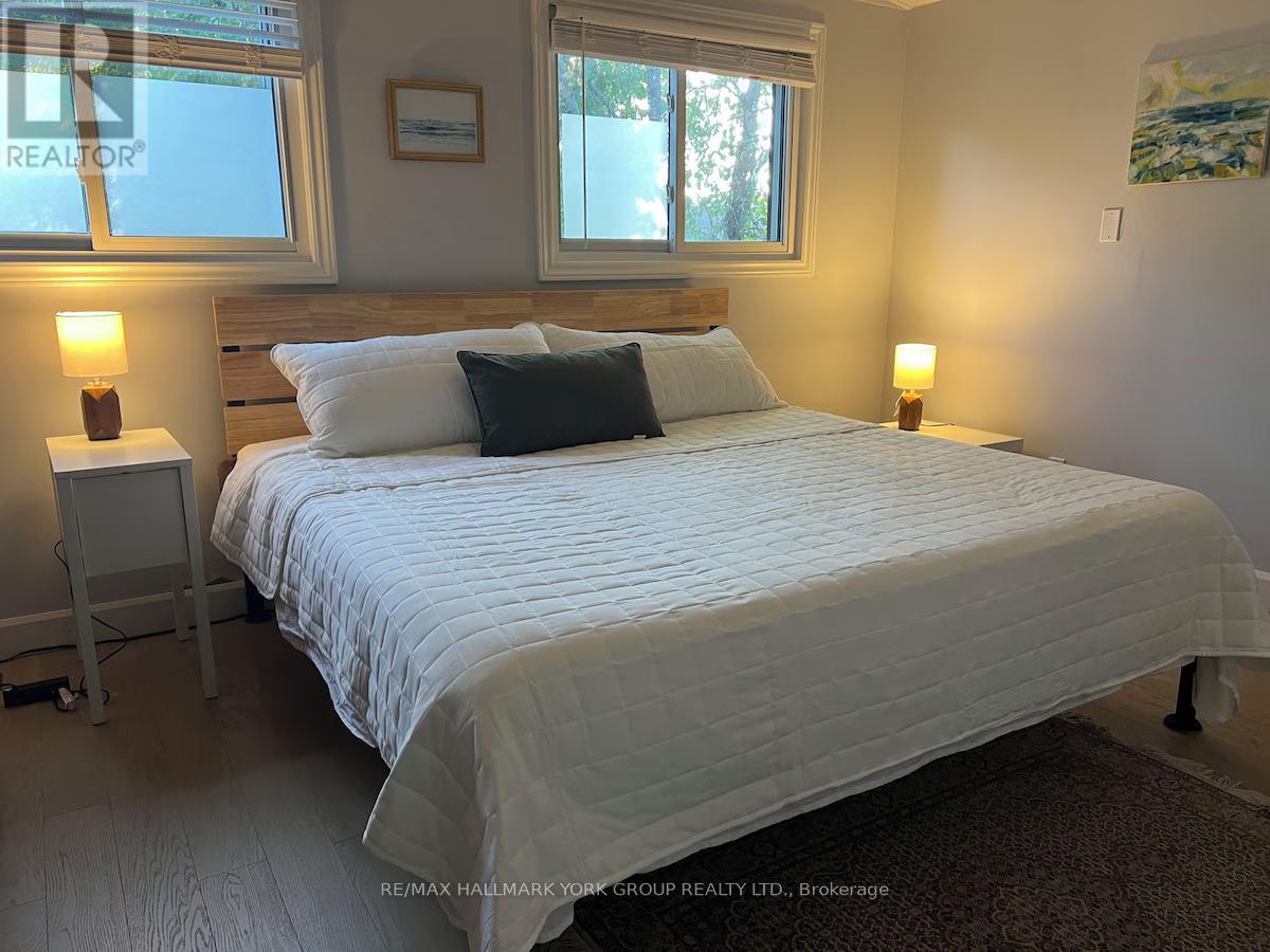 200 Spring Road, Georgina (Keswick North), Ontario  L4P 2K9 - Photo 8 - N12880850