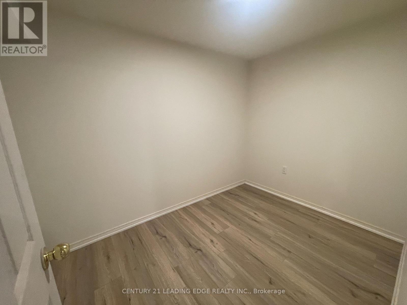 Bsmt - 54 Fieldview Crescent, Markham (Milliken Mills West), Ontario  L3R 3H7 - Photo 7 - N12880856