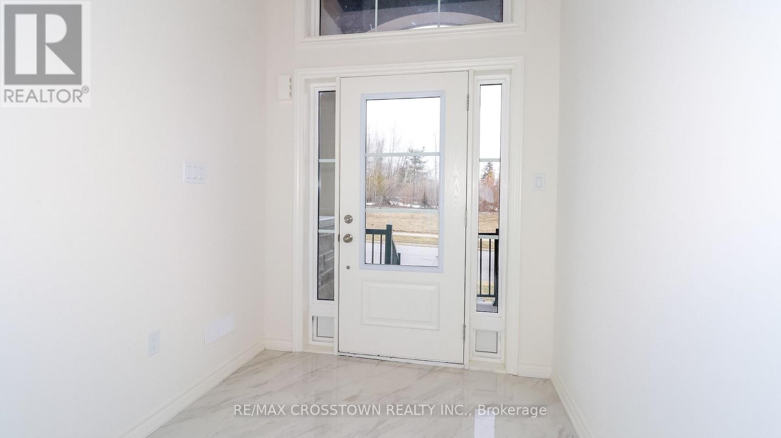 (Unit 7) - 1225 Corm Street, Innisfil, Ontario  L9S 4T9 - Photo 4 - N12880936