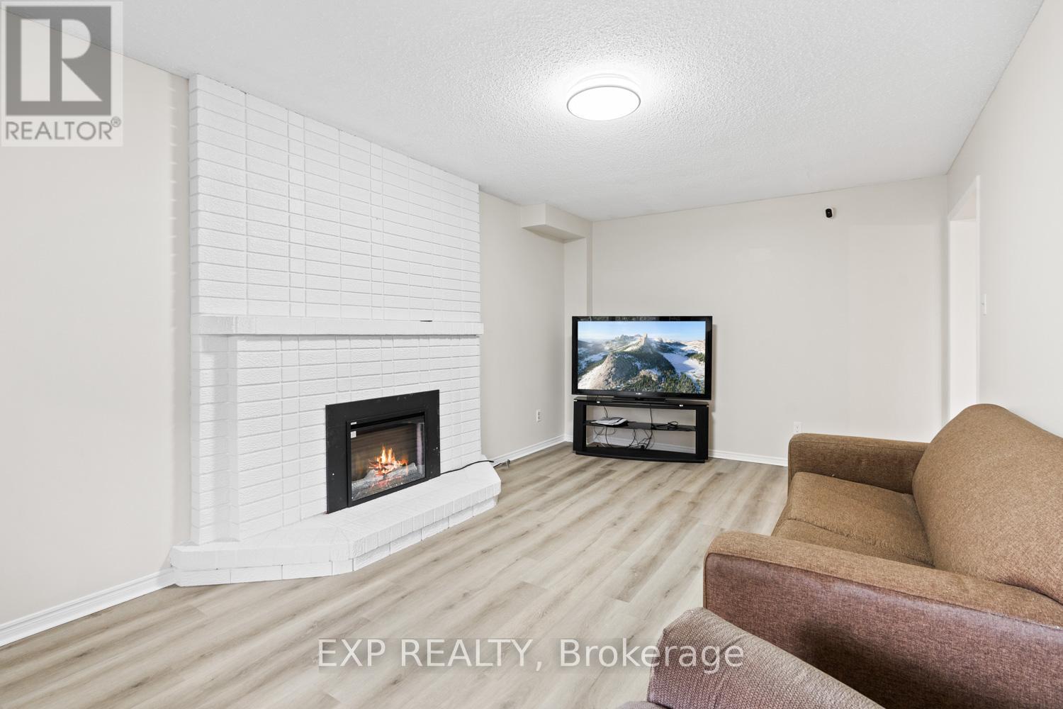 Main - 61 Dundee Crescent, Markham (Village Green-South Unionville), Ontario  L3R 8Y9 - Photo 13 - N12880990