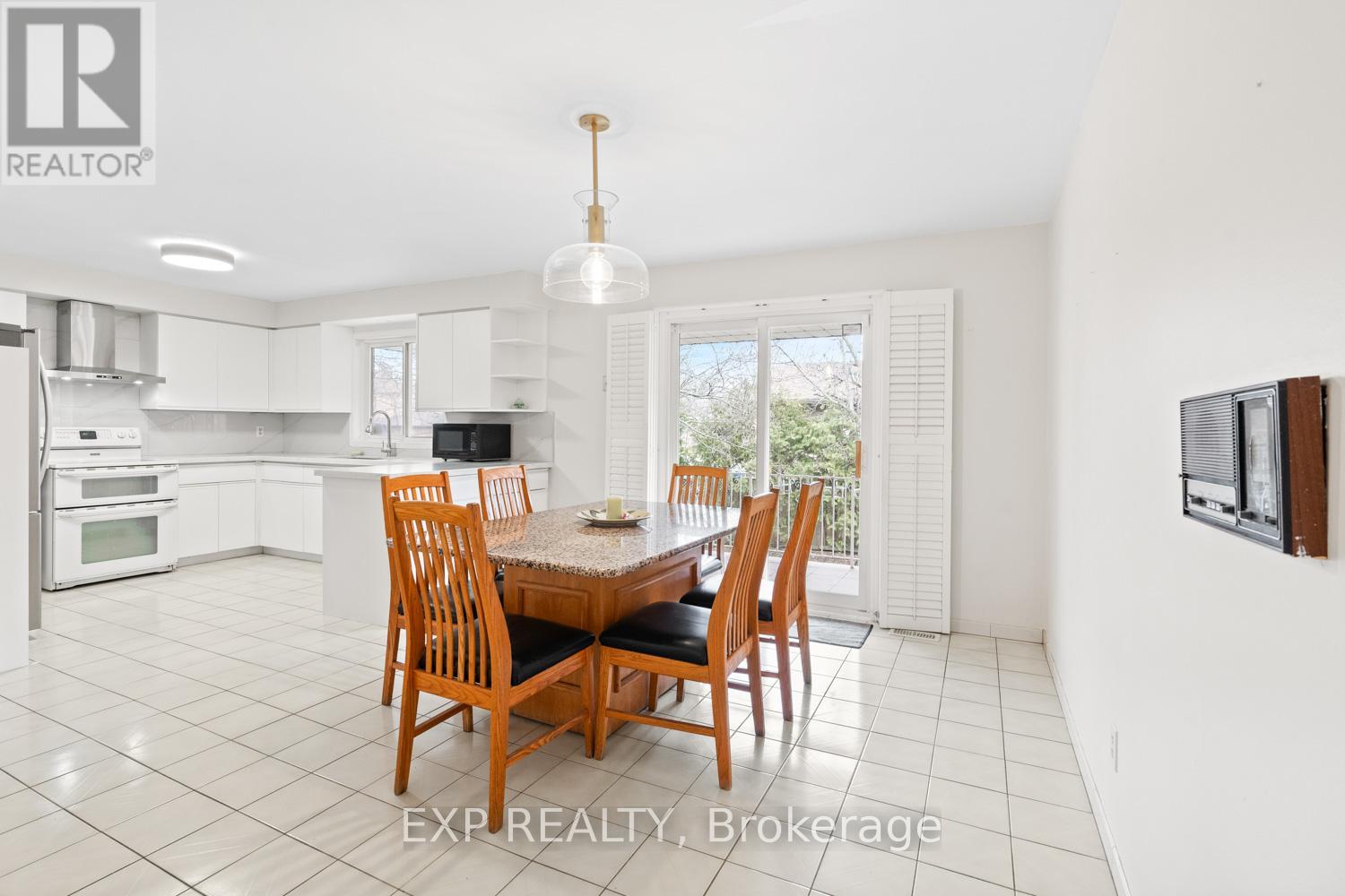 Main - 61 Dundee Crescent, Markham (Village Green-South Unionville), Ontario  L3R 8Y9 - Photo 8 - N12880990