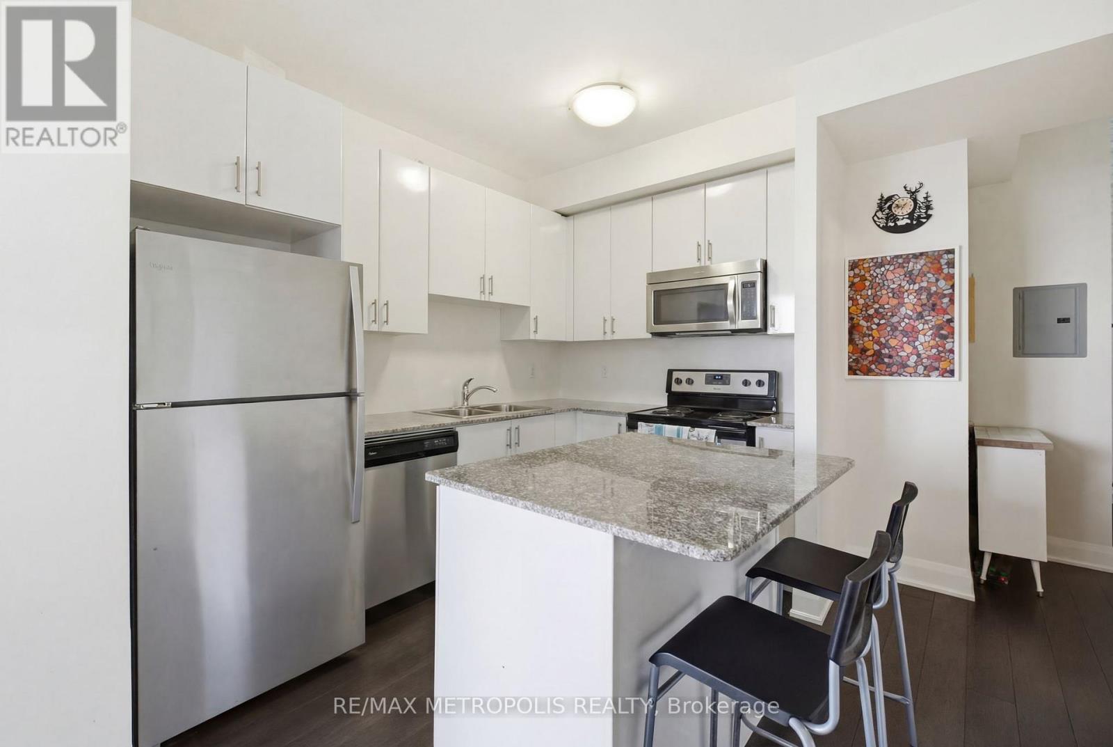 704 - 2900 Highway No. 7, Vaughan, Ontario  L4K 0G3 - Photo 10 - N12881016