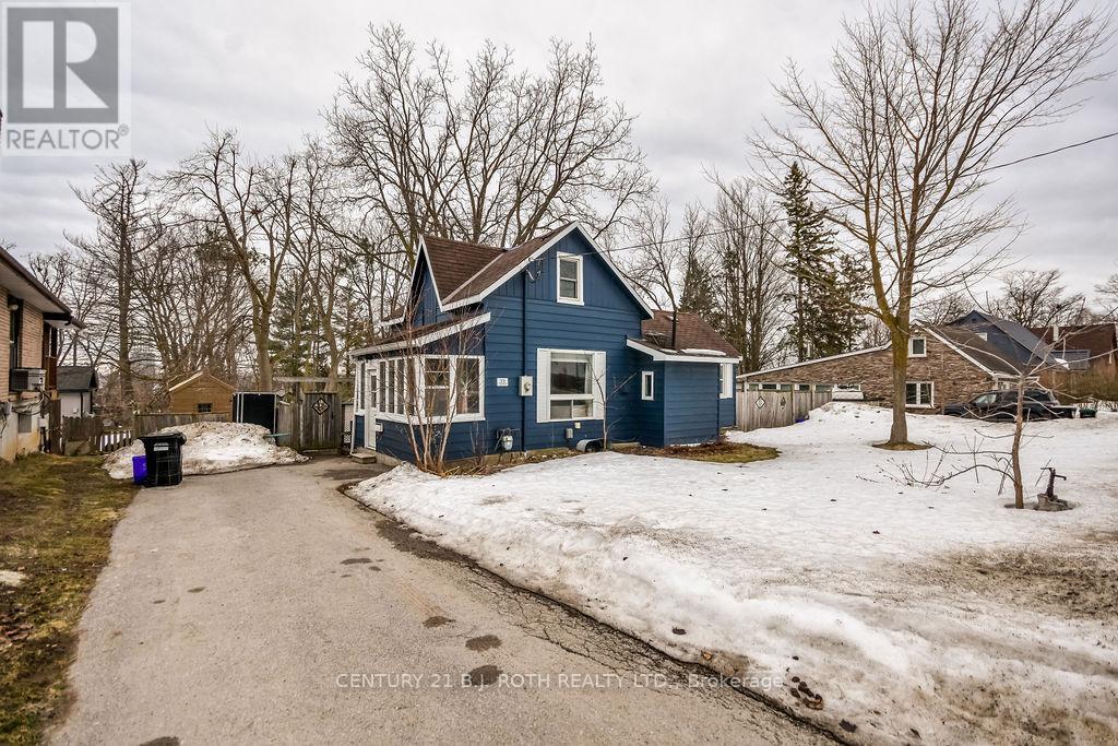 39 Grove Street W, Barrie, Ontario  L4N 1M6 - Photo 5 - S12881036