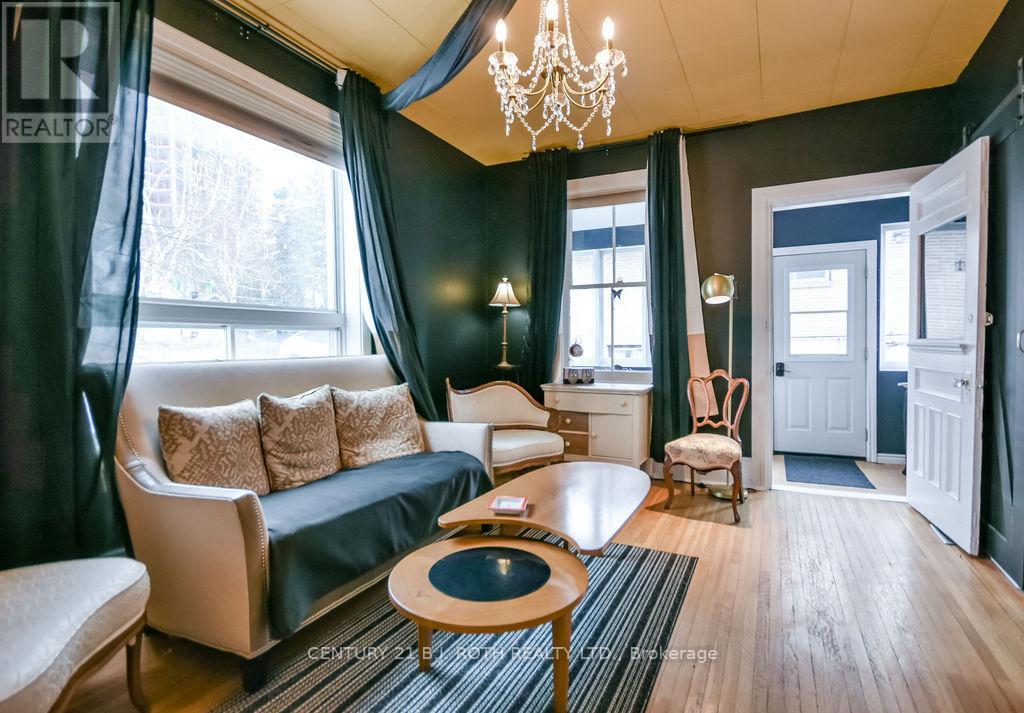 39 Grove Street W, Barrie, Ontario  L4N 1M6 - Photo 9 - S12881036