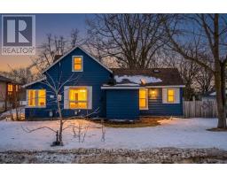 39 GROVE STREET W, Barrie, Ontario