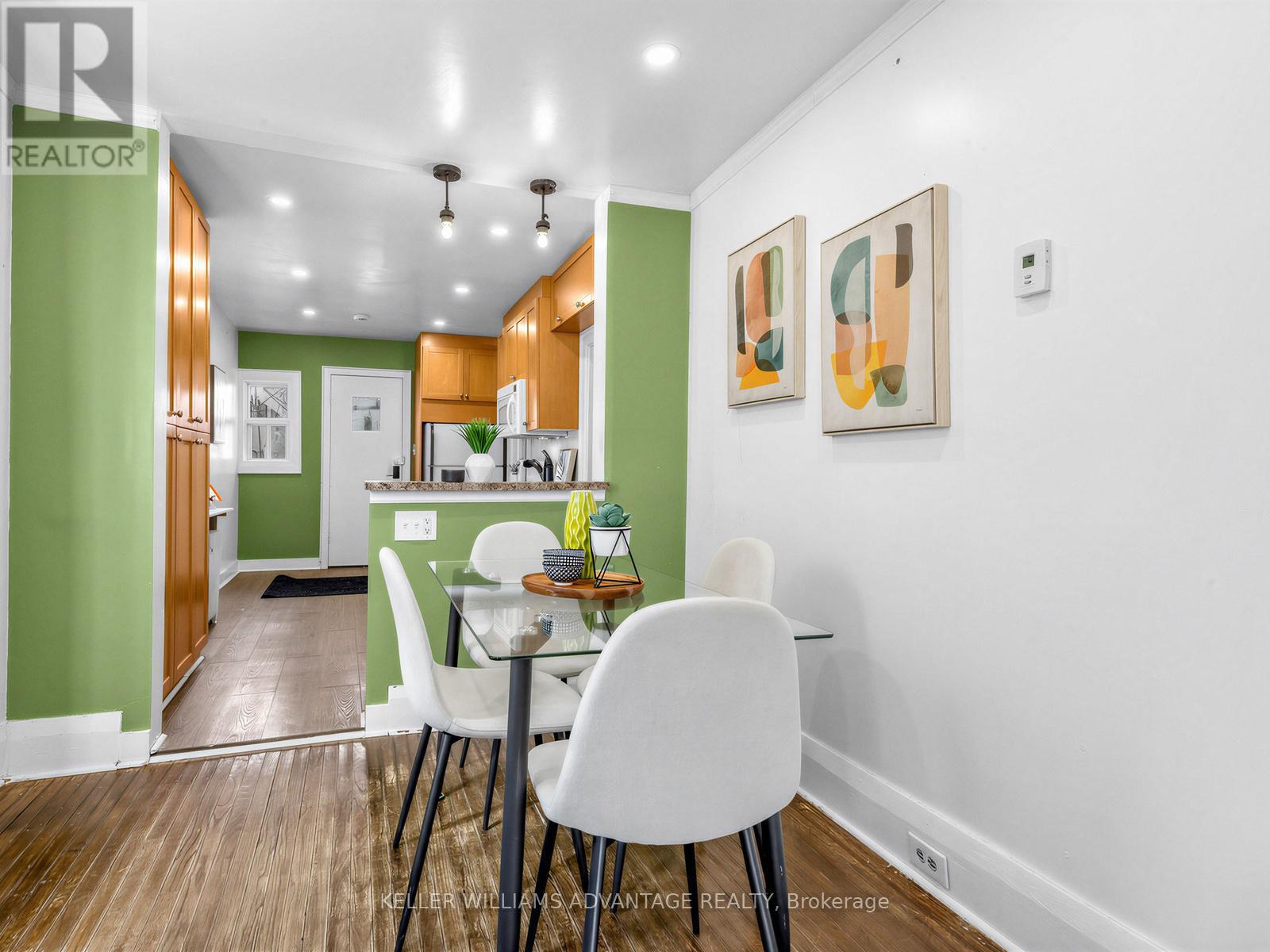 12 Hastings Avenue, Toronto, Ontario  M4L 2L2 - Photo 5 - E12847588