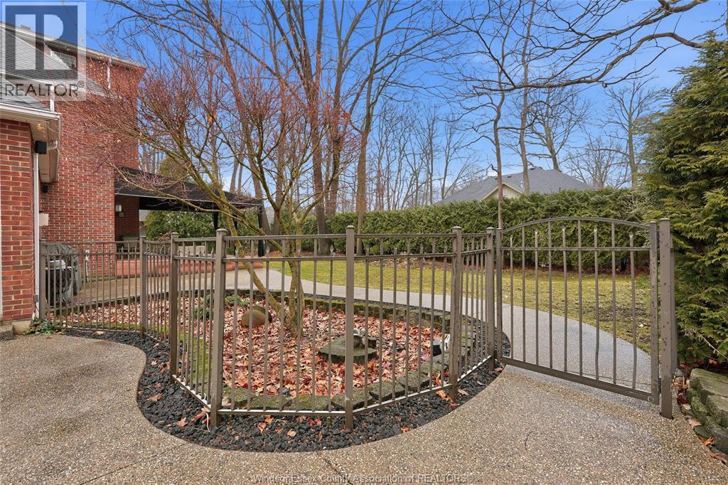 2230 Suzanne, Lasalle, Ontario  N9N 2K3 - Photo 41 - 26005346