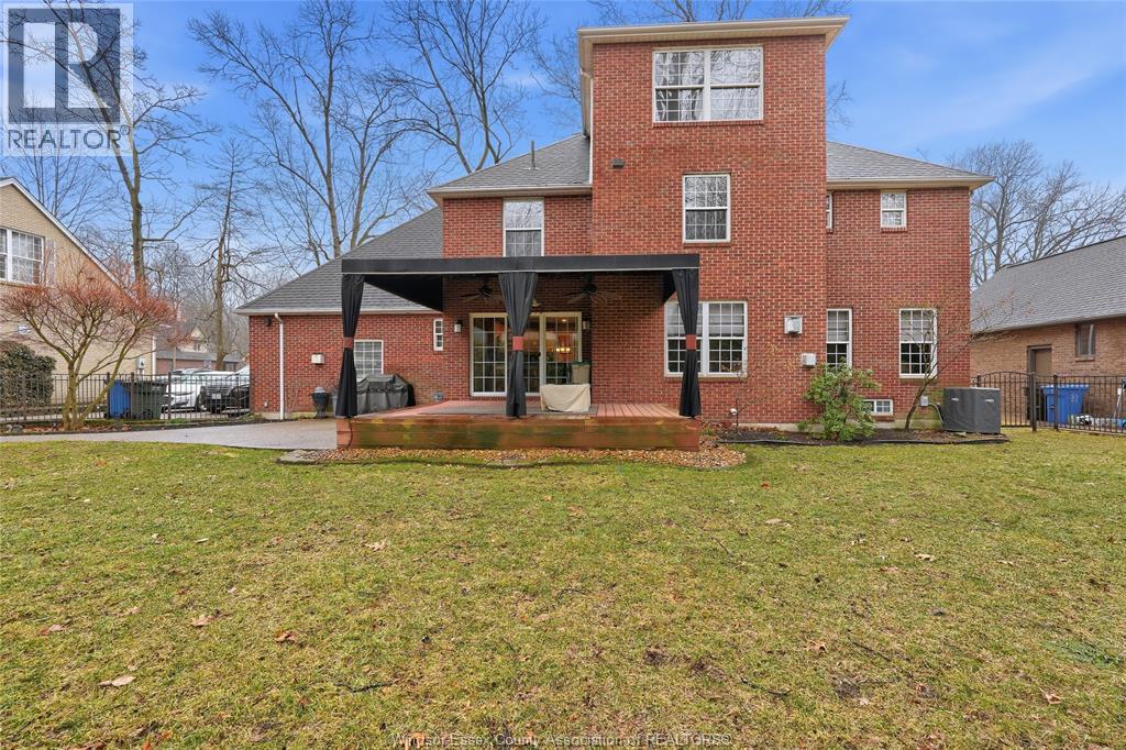 2230 Suzanne, Lasalle, Ontario  N9N 2K3 - Photo 46 - 26005346