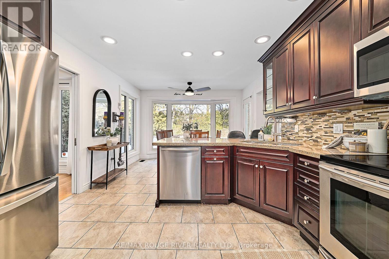 1007 Tiffany Circle, Oshawa (Centennial), Ontario  L1G 7S1 - Photo 17 - E12853980